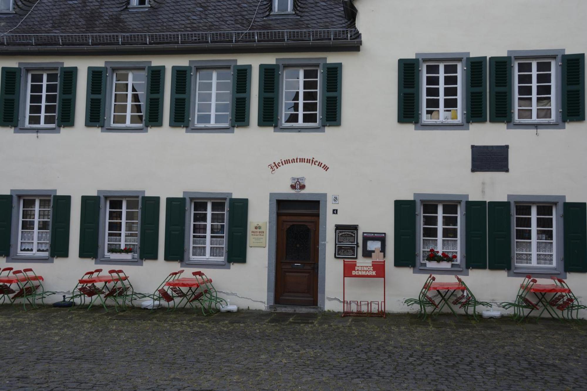 Stiftsherrenhaus Munstermaifeld Ngoại thất bức ảnh