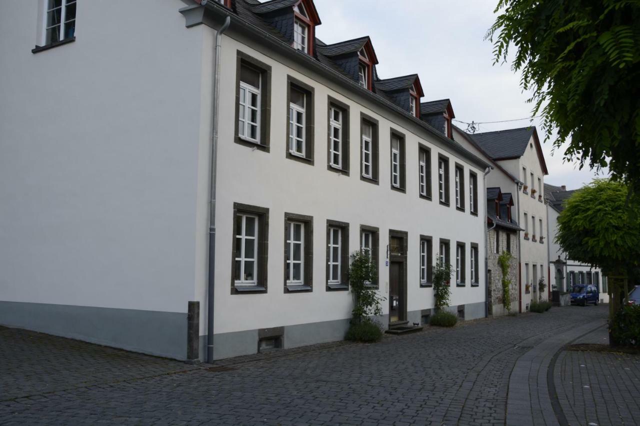 Stiftsherrenhaus Munstermaifeld Ngoại thất bức ảnh